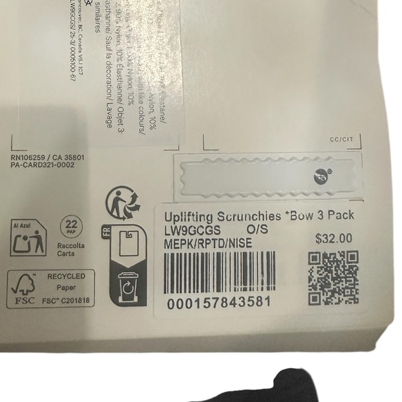 lululemon🍋Uplifting Scrunchie Bow Trio NWT - Picture 2 of 2